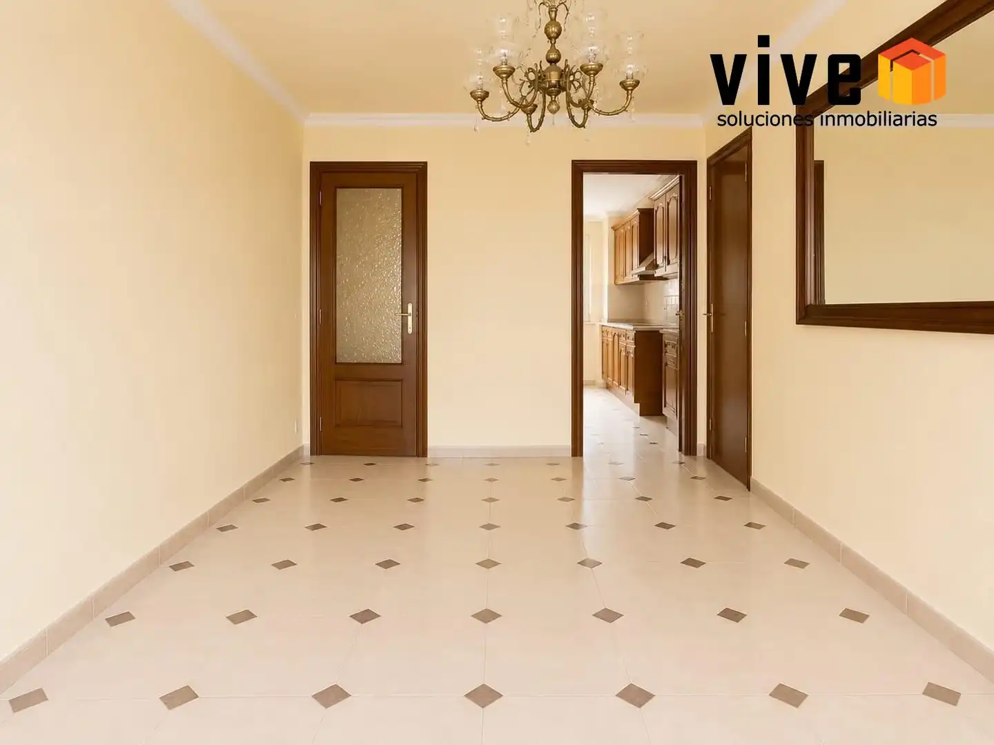 Flat for sale in Sevilla  with Air Conditioner, Terrace and Furnished