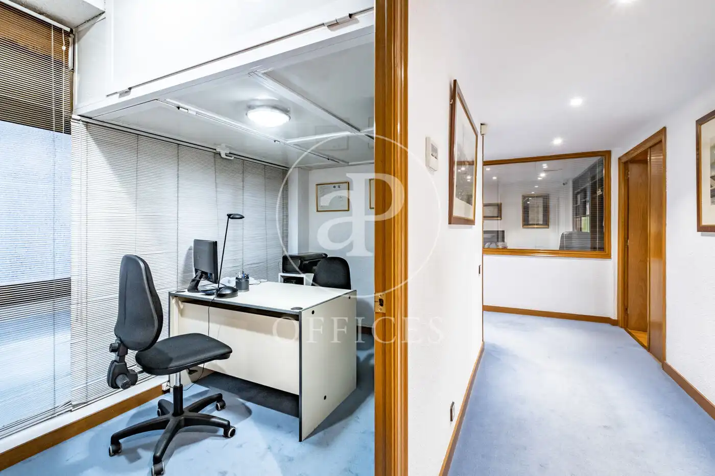 Büro zum Verkauf in Barcelona mit Klimaanlage und Heizung