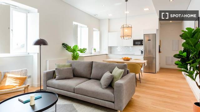 Piso en Alquiler en Universidad - Malasaña