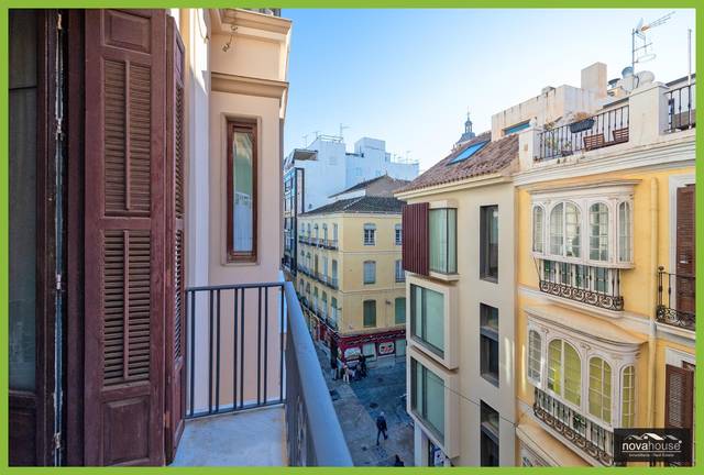 Piso en Venta en Calle CISNEROS en Centro Histórico