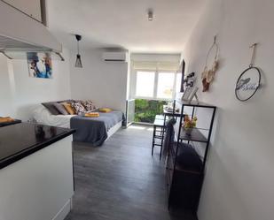 Bedroom of Study for sale in Benalmádena  with Furnished and Community pool