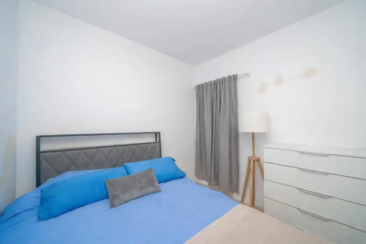 Schlafzimmer von Erdgeschoss zum Verkauf in Alicante / Alacant mit Klimaanlage, Heizung und Möbliert