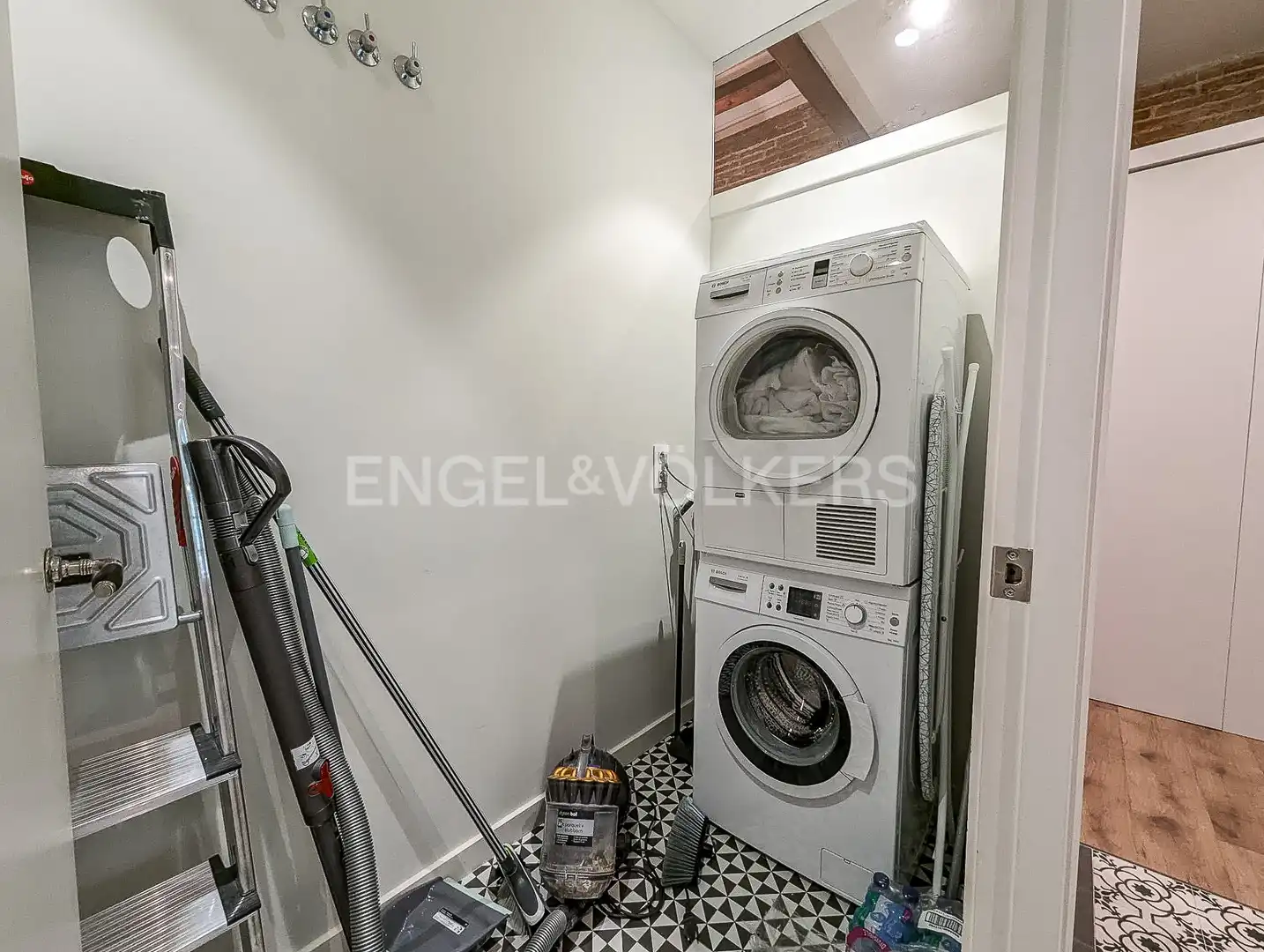 Piso con terraza en alquiler en Eixample, imagen 19