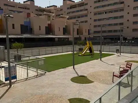 Aparcament de Àtic en venda en Elche / Elx amb Aire condicionat, Piscina i Balcó