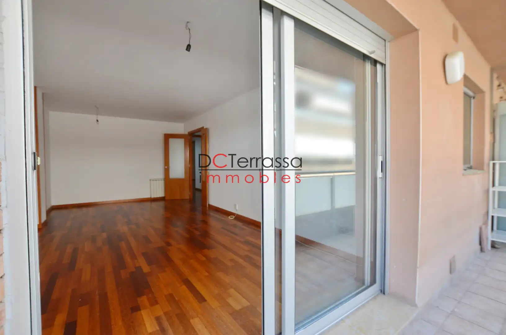 Piso en venta en Terrassa con Calefacción, Parquet y Balcón