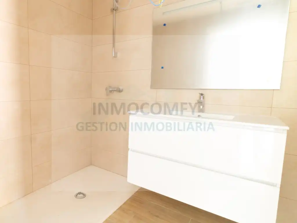Piso con ascensor en venta en Calle De La Torre Mora 33, imagen 30