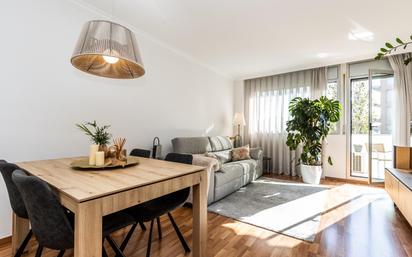 Living room of Flat for sale in Sabadell  with Air Conditioner and Balcony