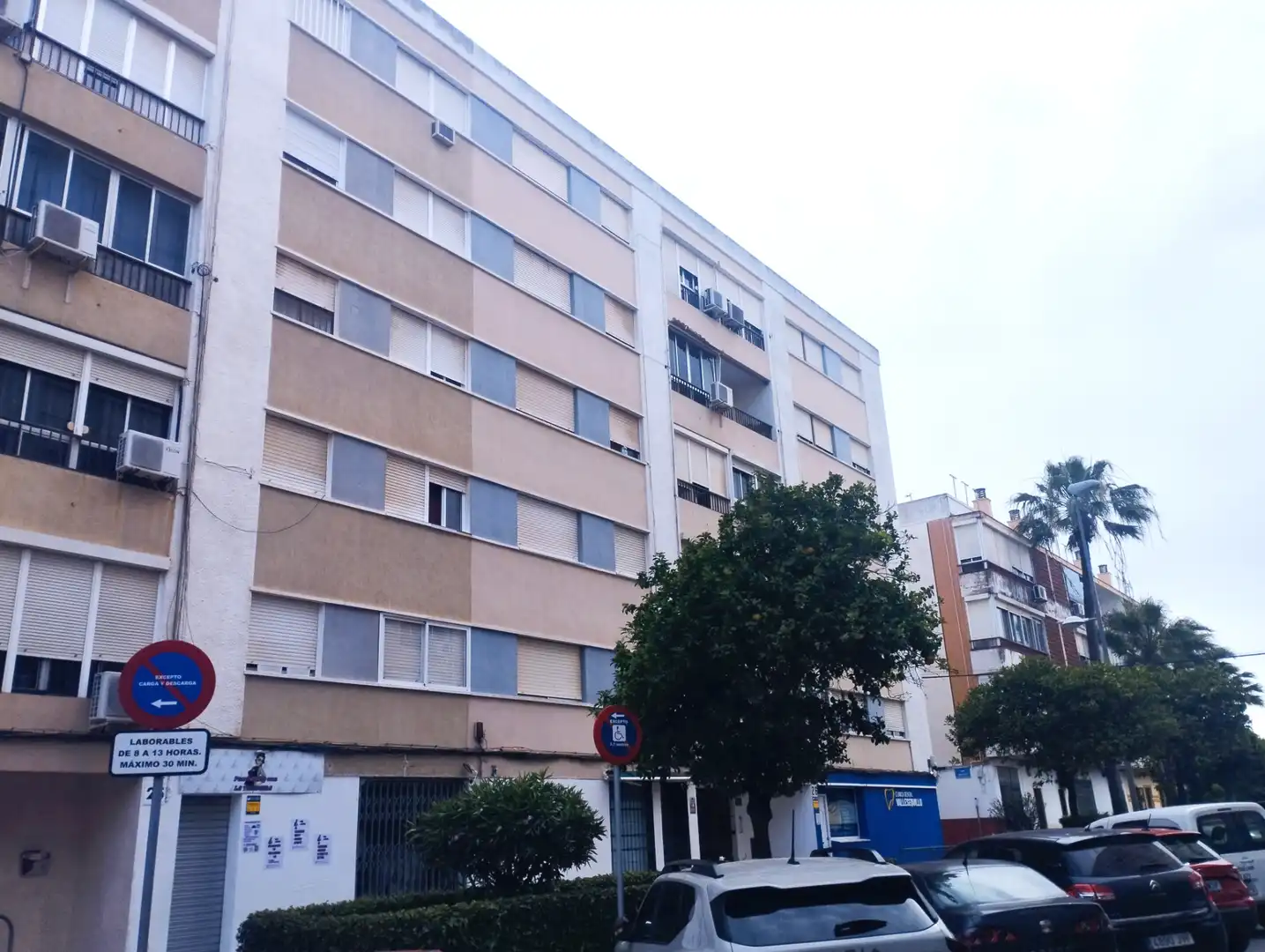 Exterior view of Commercial properties for sale in Jerez de la Frontera