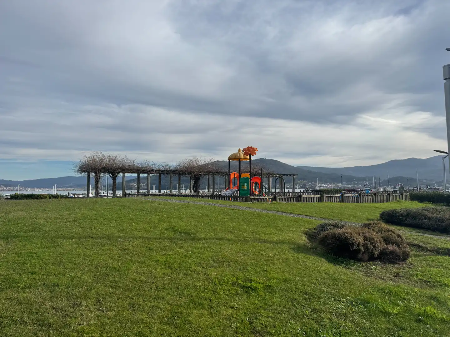 Vista exterior de Residencial en venta en Outes