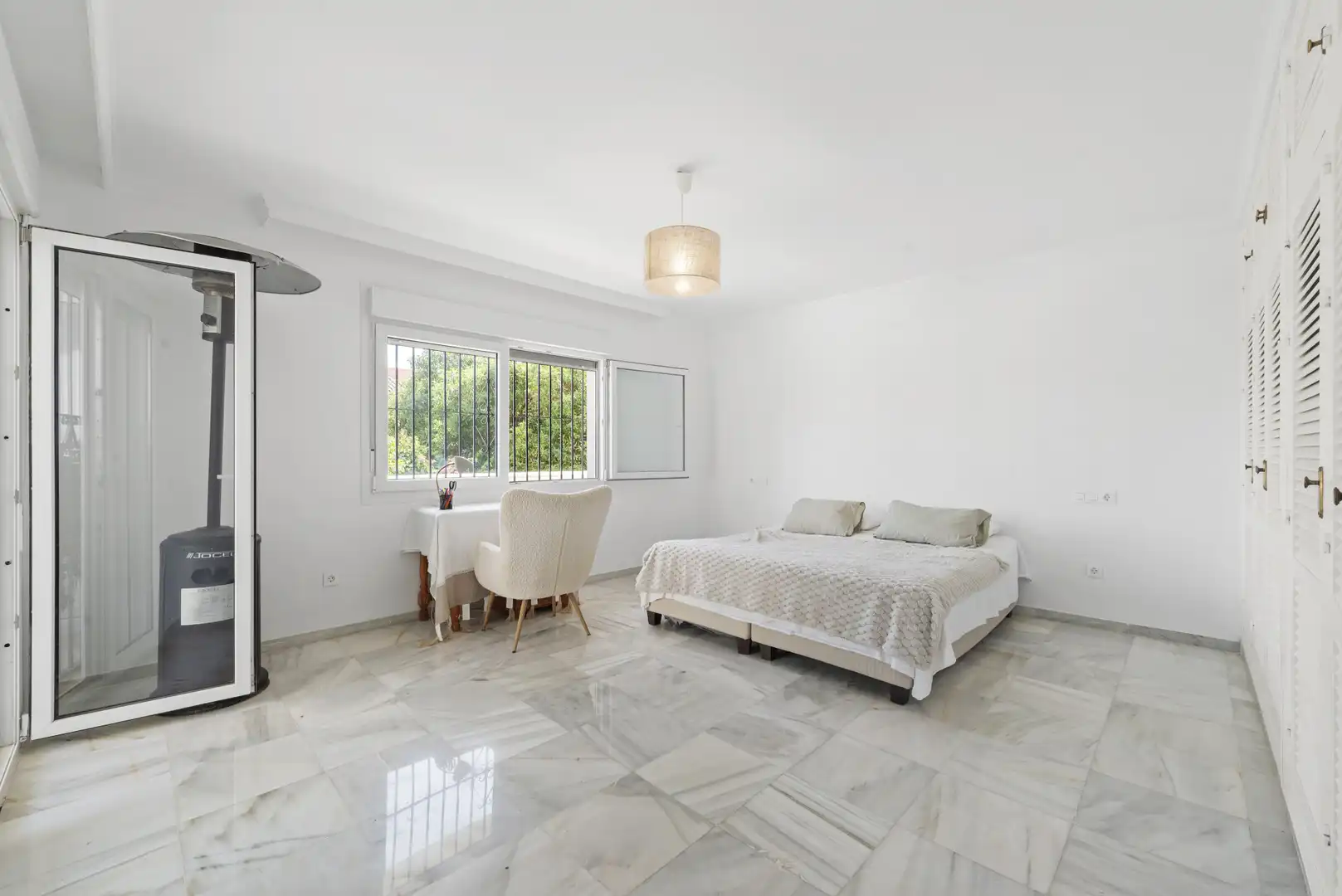 Bedroom of Houses for sale in Mijas  with Air Conditioner, Private garden and Terrace