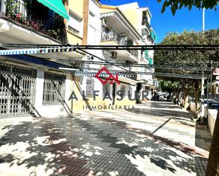 Vista exterior de Local en venda en Rincón de la Victoria amb Aire condicionat i Moblat