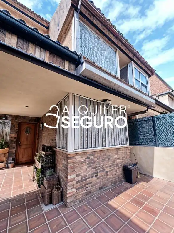 Balcony of Houses for rent in Madrid  with Heating, Terrace and Storage room