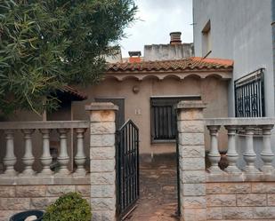 Exterior view of House or chalet for sale in Tortosa  with Private garden, Terrace and Furnished