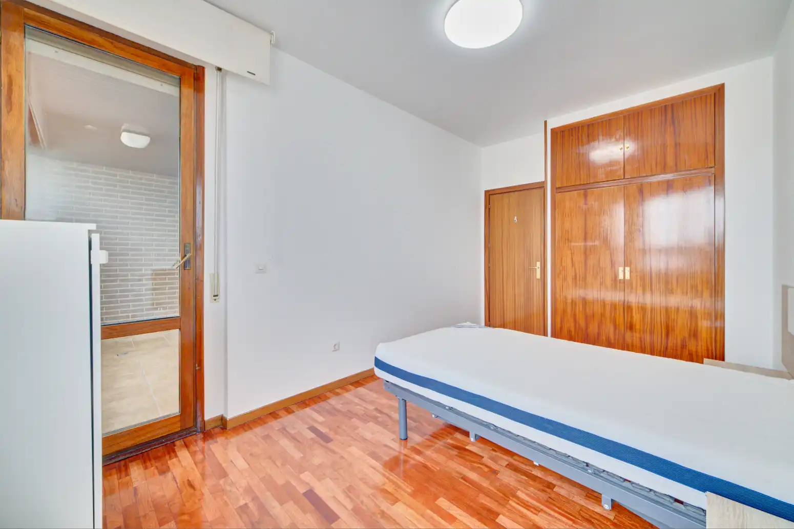 Habitación de Piso en venta en  Pamplona / Iruña con Calefacción, Parquet y Trastero