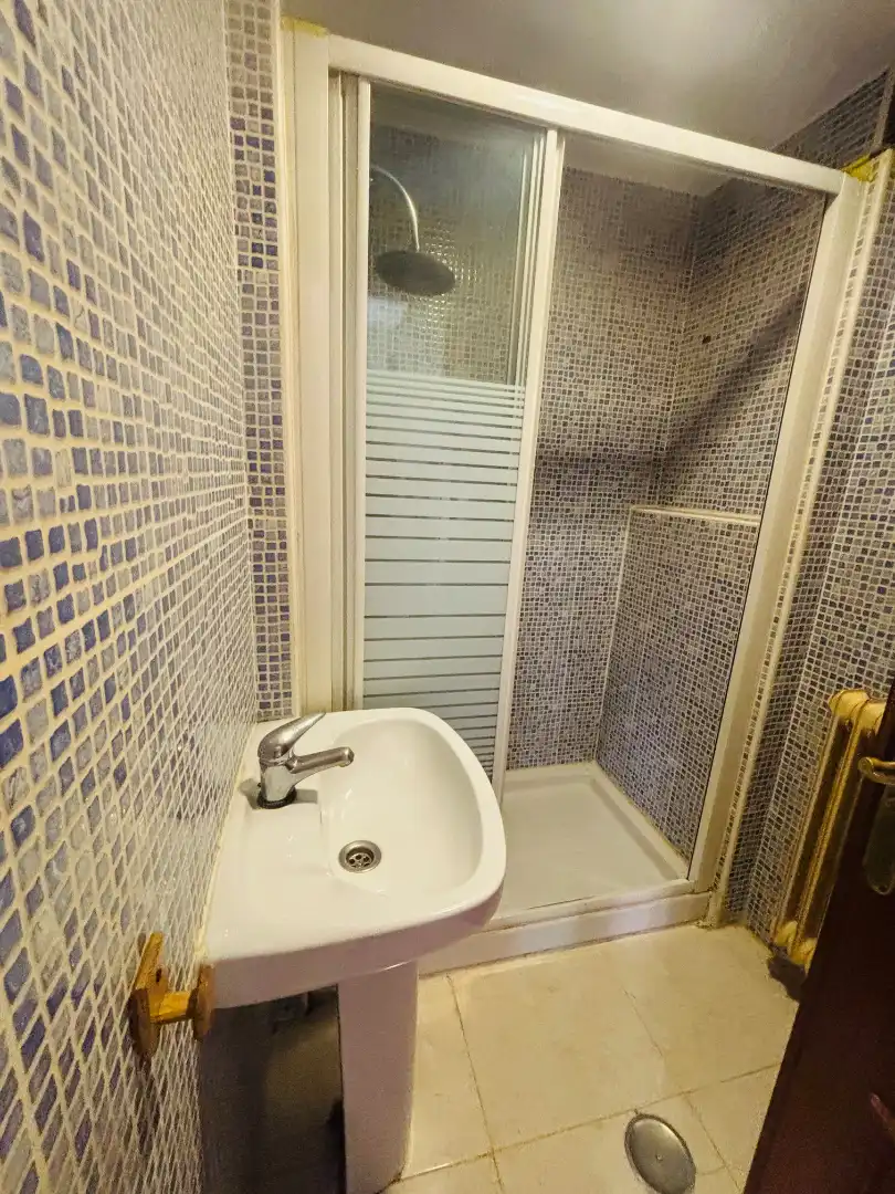 Baño de Casa o chalet en venta en Cistérniga con Calefacción, Terraza y Lavadora