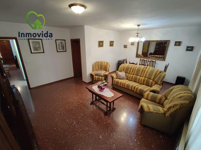 Pis en venda a Viñuela - Rescatado