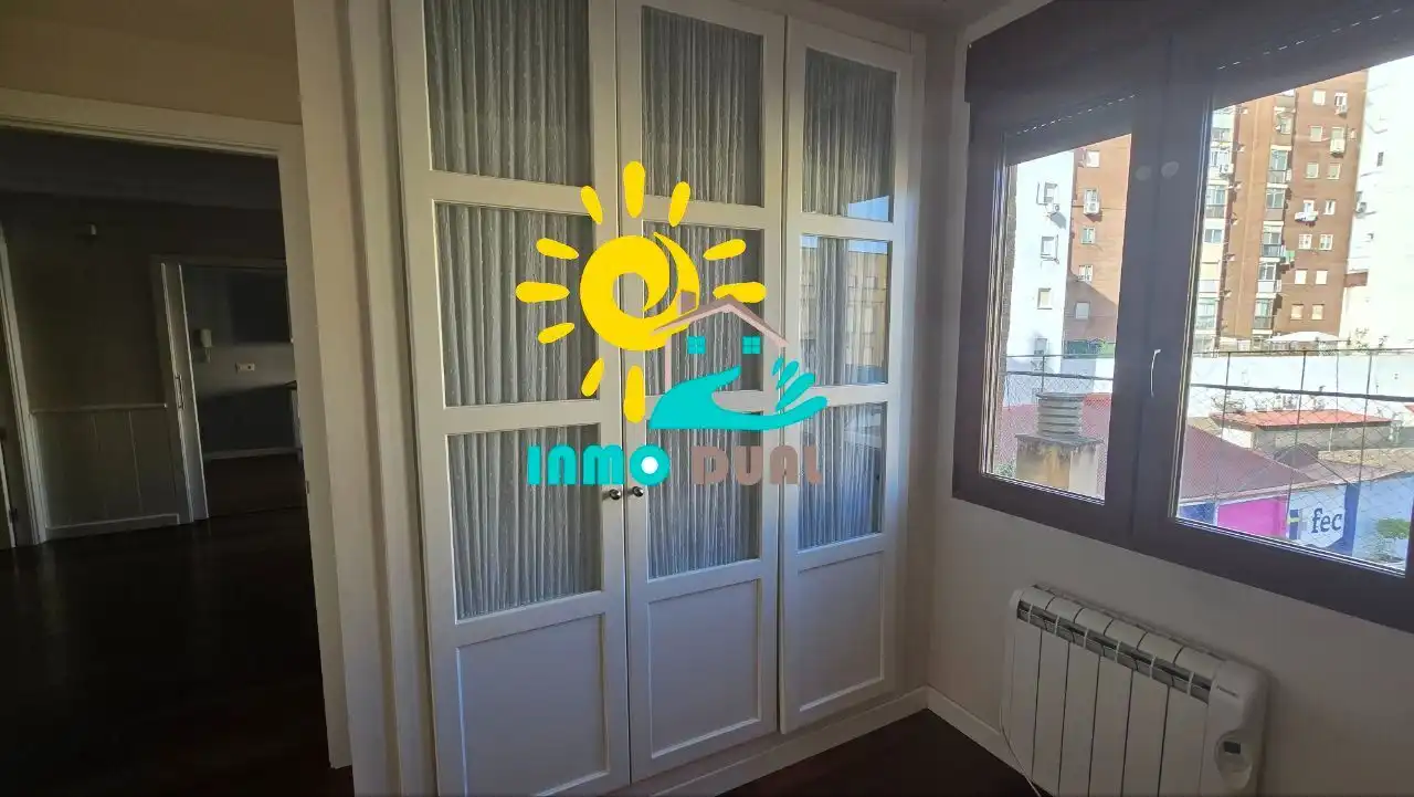 Bedroom of Flat for sale in Badajoz  with Air Conditioner, Heating and Terrace