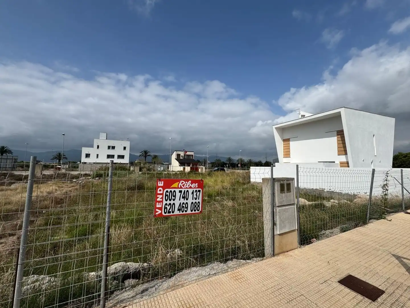 Residential land for sale in Calle Catadau 21