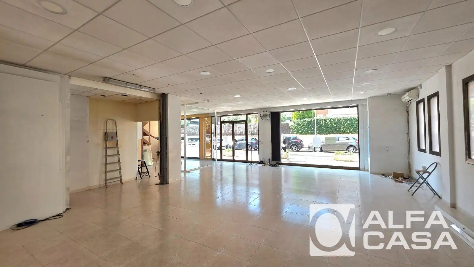 Locale commerciale in vendita a Fenals