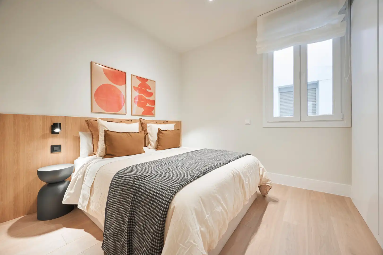 Schlafzimmer von Wohnung zur Miete in Madrid mit Klimaanlage, Heizung und Balkon
