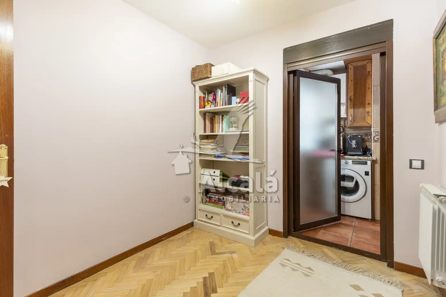 Bedroom of Flat for sale in Alcalá de Henares  with Air Conditioner, Heating and Parquet flooring