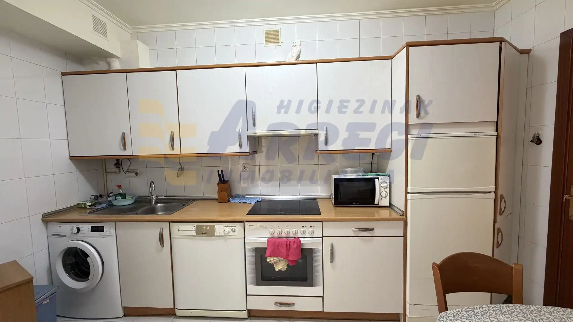 Cocina de Piso en venta en Eibar con Calefacción, Trastero y Amueblado