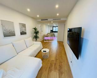 Sala d'estar de Pis de lloguer en Badalona amb Aire condicionat, Calefacció i Parquet