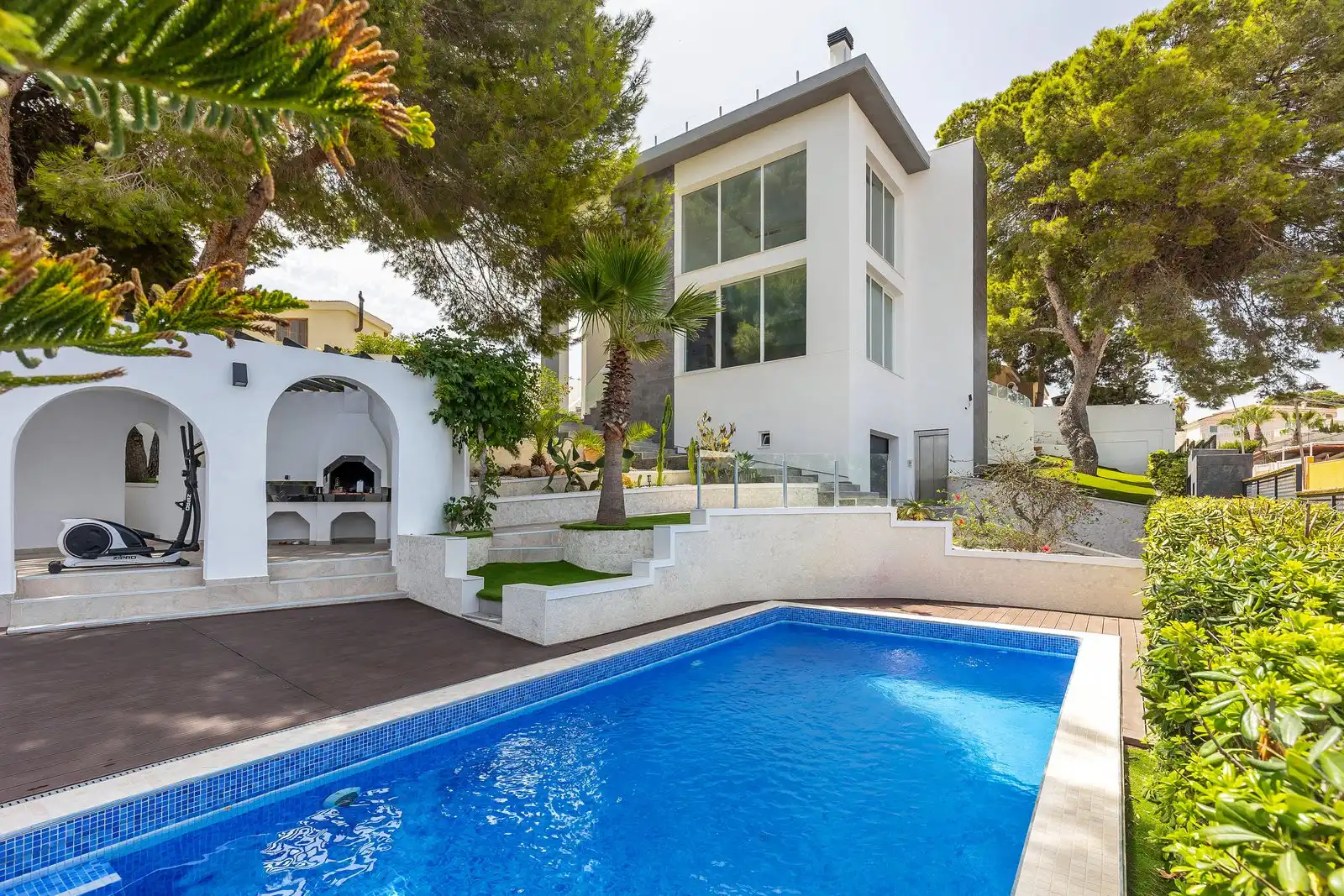 Piscina de Casa o xalet en venda en Los Balcones - Los Altos