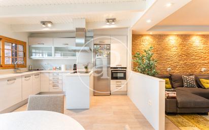 Cuina de Dúplex en venda en Sabadell amb Aire condicionat, Calefacció i Terrassa