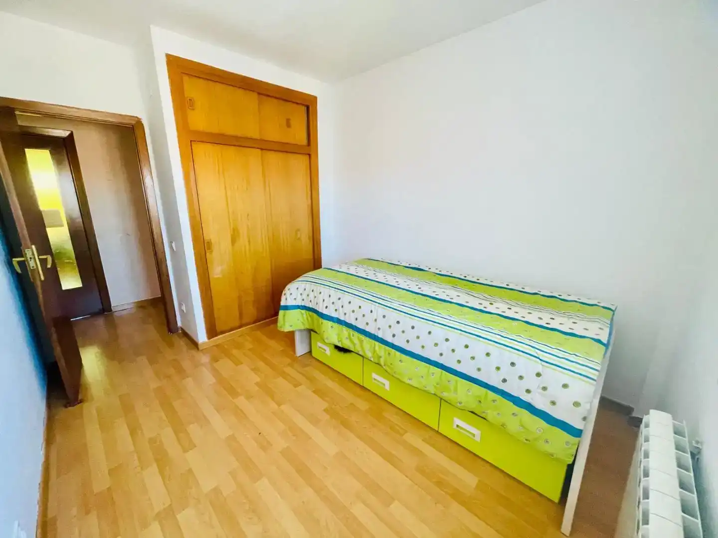 Dormitori de Pis en venda en Madrid amb Aire condicionat, Parquet i Balcó