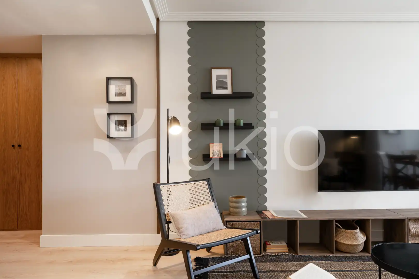 Living room of Apartments for rent in Madrid  with Air Conditioner, Heating and Furnished