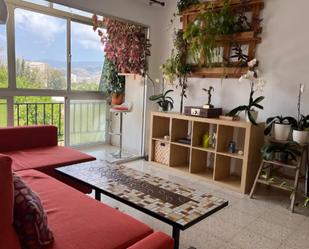Sala d'estar de Pis de lloguer en Málaga Capital amb Aire condicionat, Terrassa i Moblat