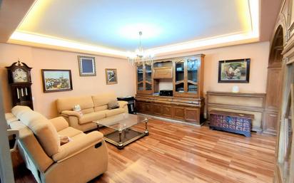 Living room of Flat for sale in León Capital   with Terrace and Balcony