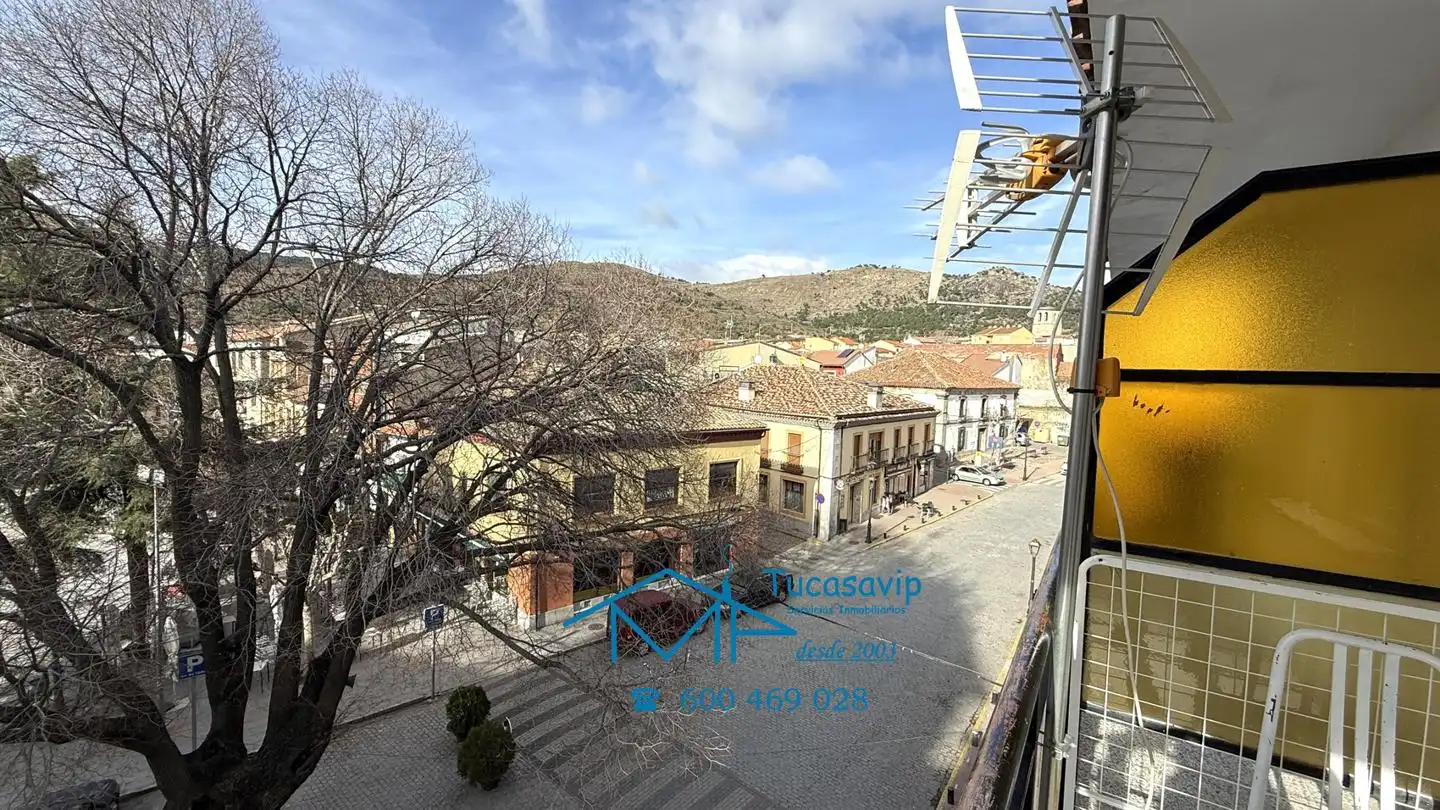 Vista exterior de Pis en venda en Cebreros amb Terrassa