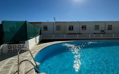 Piscina de Casa adosada en venda en Mijas amb Aire condicionat, Terrassa i Piscina comunitària