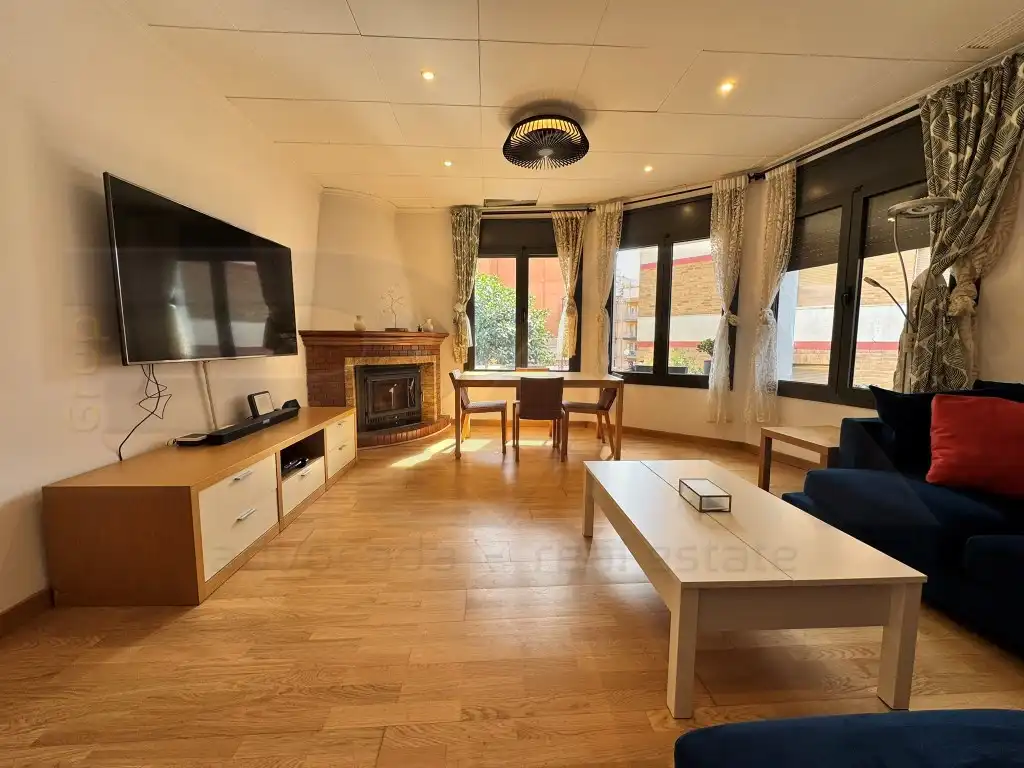 Sala d'estar de Casa o xalet en venda en Tarragona amb Aire condicionat, Forn i Rentadora