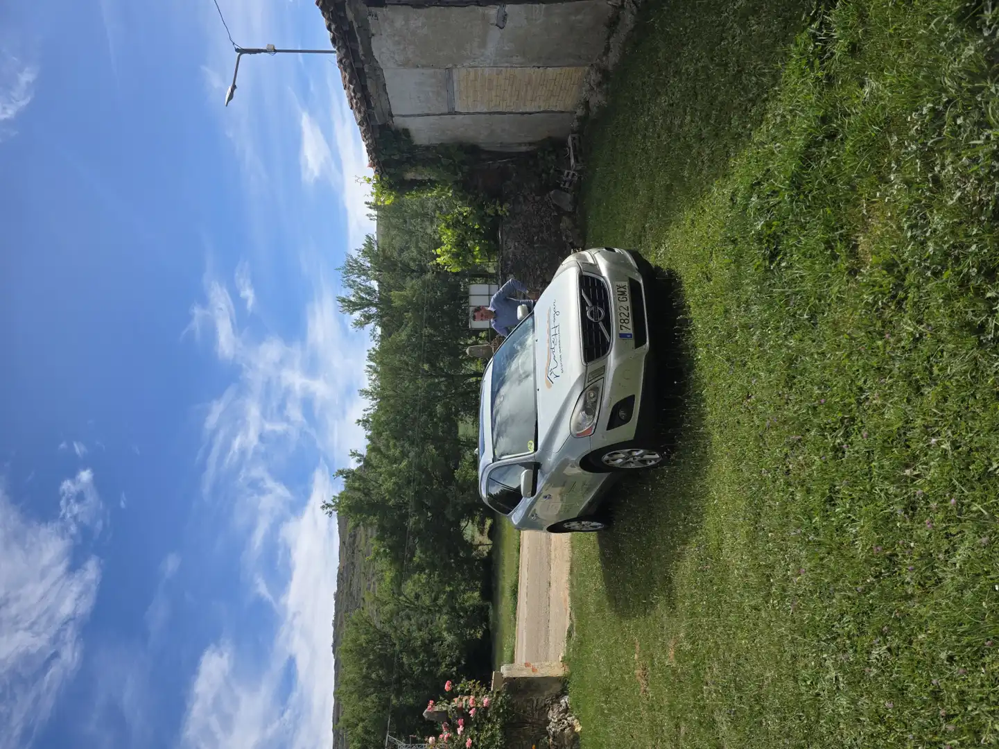 Aparcament de Casa adosada en venda en Valle de Valdelucio