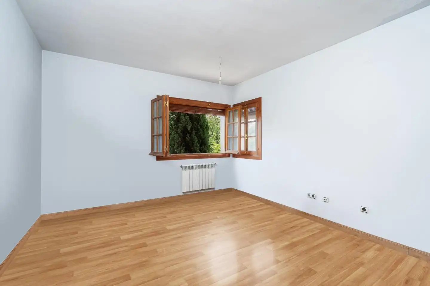 Habitación de Casa o chalet en venta en Granada con Jardín privado, Terraza y Balcón