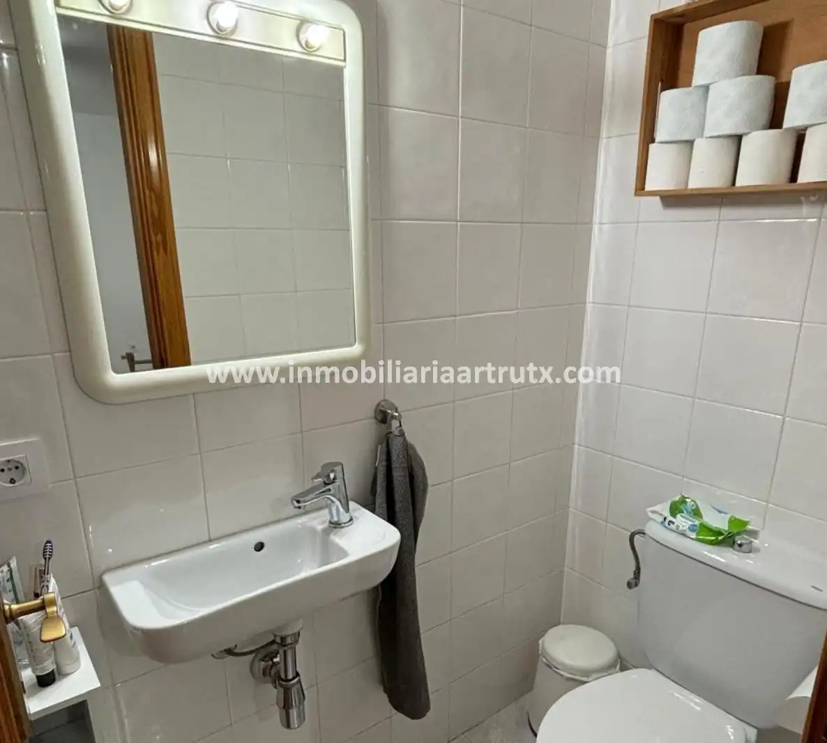 Bathroom of Attic for sale in Ciutadella de Menorca  with Air Conditioner, Terrace and Storage room