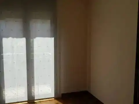 Dormitori de Casa adosada en venda en Campdevànol amb Balcó