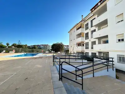 Vista exterior de Planta baixa en venda en San Luis de Sabinillas