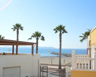 Exterior view of Duplex to rent in  Almería Capital  with Air Conditioner and Terrace