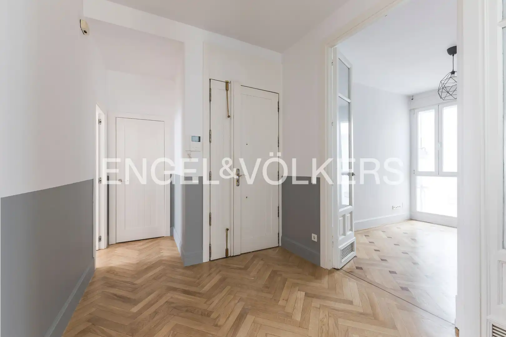 Piso de alquiler en Madrid con Calefacción, Parquet y Balcón