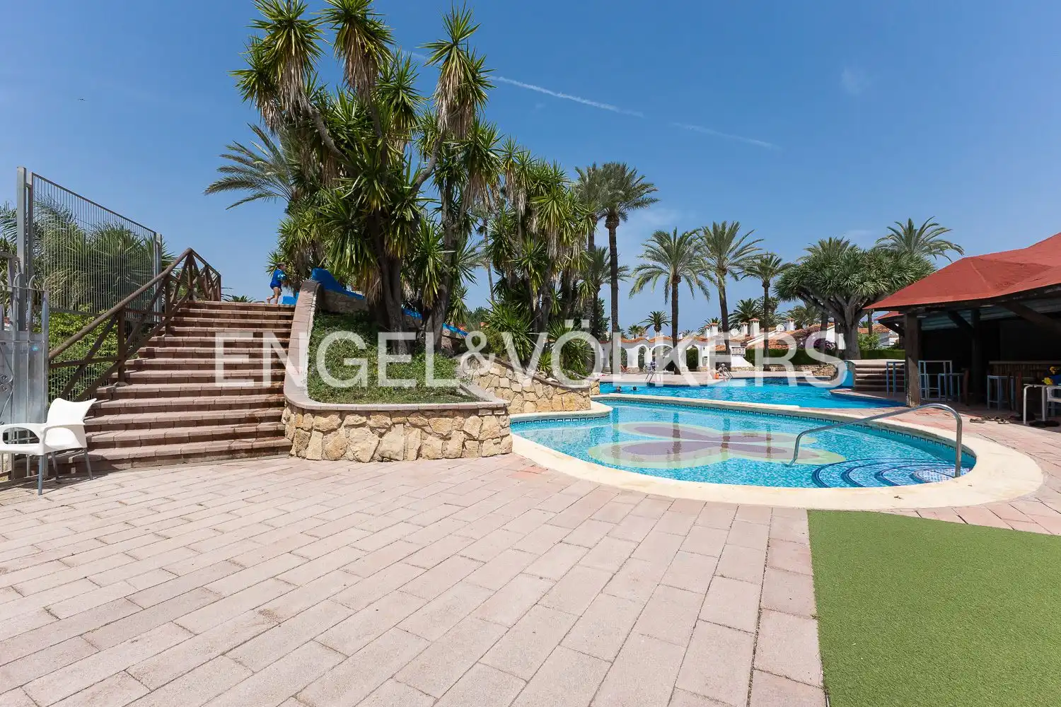 Piscina de Apartament de lloguer en Dénia amb Aire condicionat, Calefacció i Terrassa