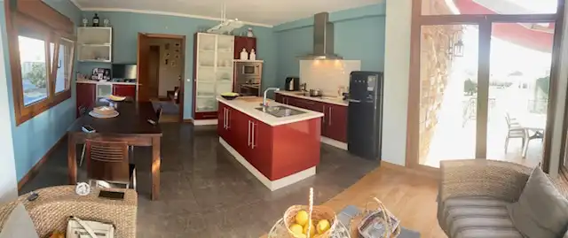 Cocina de Casa o chalet en venta en Carballo con Calefacción, Jardín privado y Parquet
