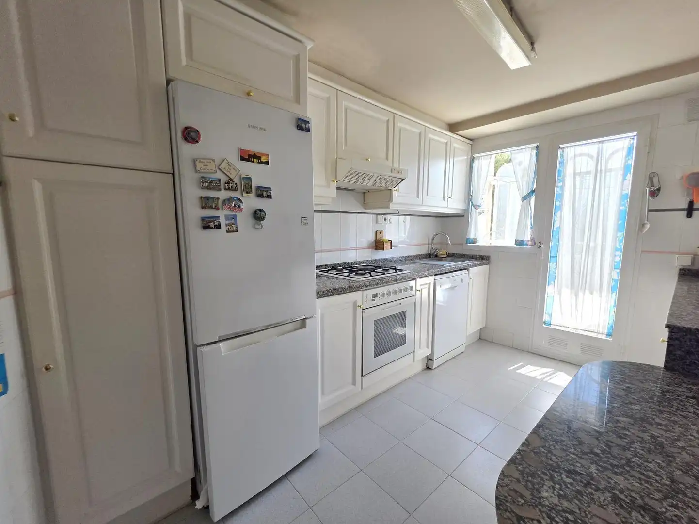 Cocina de Piso en venta en Castellón de la Plana / Castelló de la Plana con Calefacción, Jardín privado y Trastero