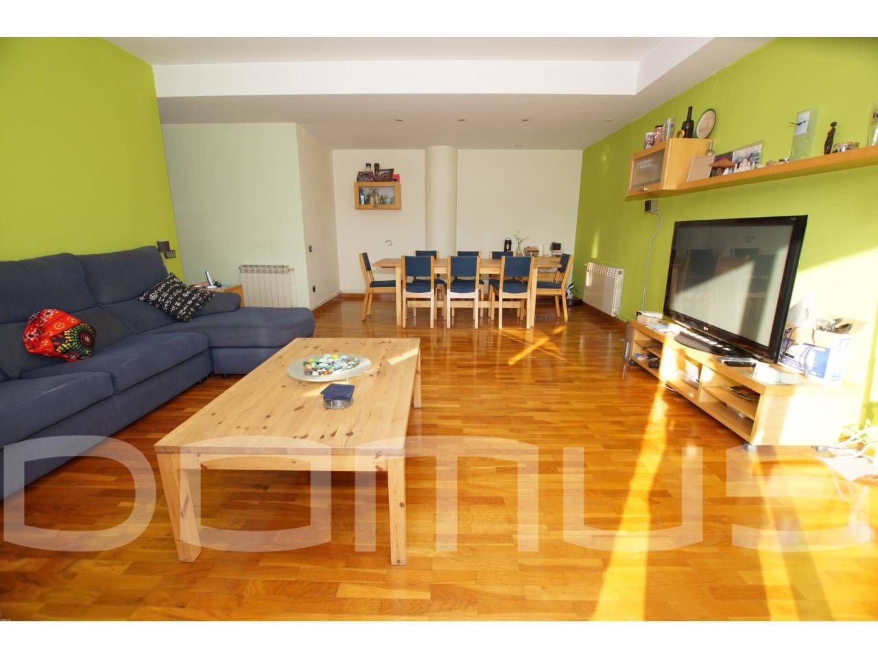 Sala de estar de Piso en venta en Sant Boi de Llobregat con Calefacción, Parquet y Terraza