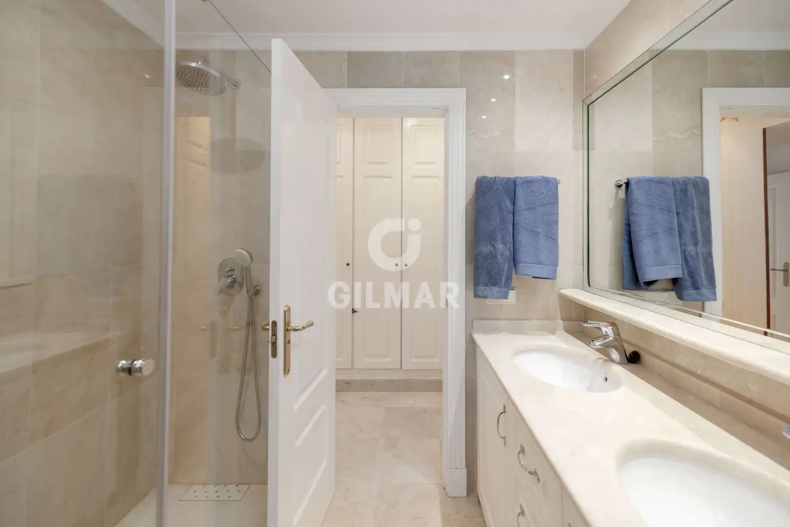 Baño de Apartamento en venta en Marbella con Calefacción, Jardín privado y Trastero