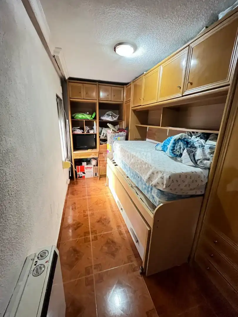 Schlafzimmer von Wohnung zum Verkauf in Madrid