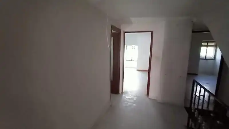 Casa adosada en venda en Ibros amb Terrassa i Traster